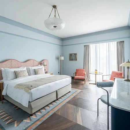 Stradom House, Autograph Collection