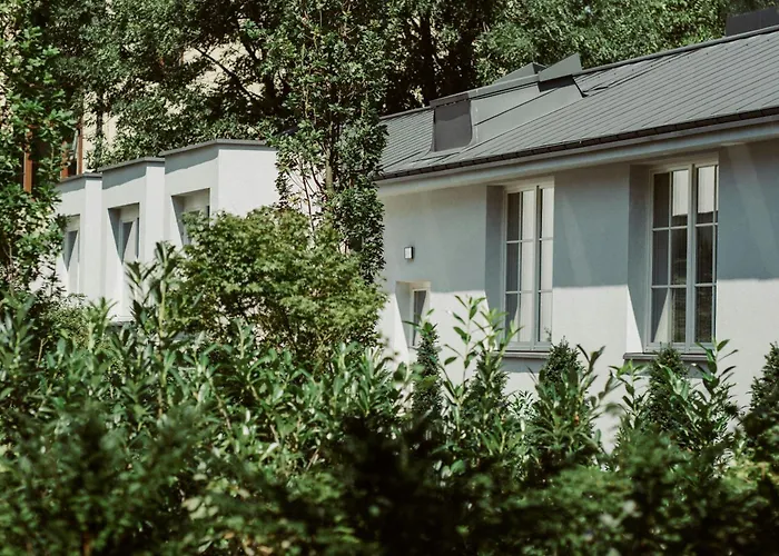 Stradom House, Autograph Collection 5*