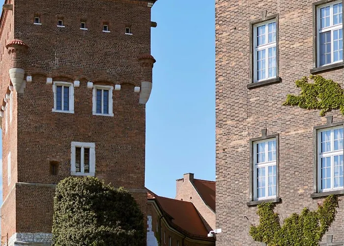 Stradom House, Autograph Collection